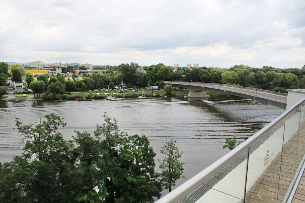 student rooms with community terrace in Frankfurt student rooms with community terrace in Frankfurt